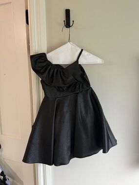 Black One-Shoulder Ruffle Party Dress for Girls